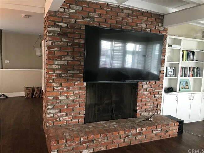 Building Photo - 111 19th St