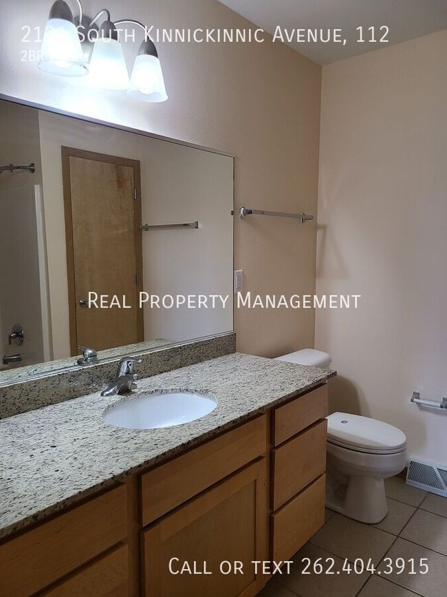 Building Photo - 2121 S Kinnickinnic Ave