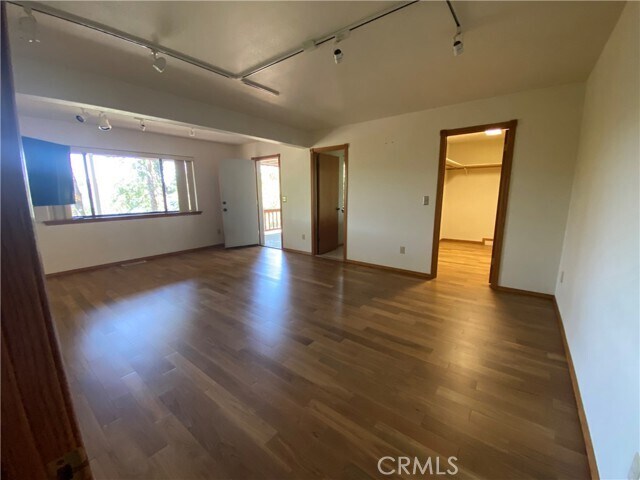 Building Photo - 19232 N Shore Ct