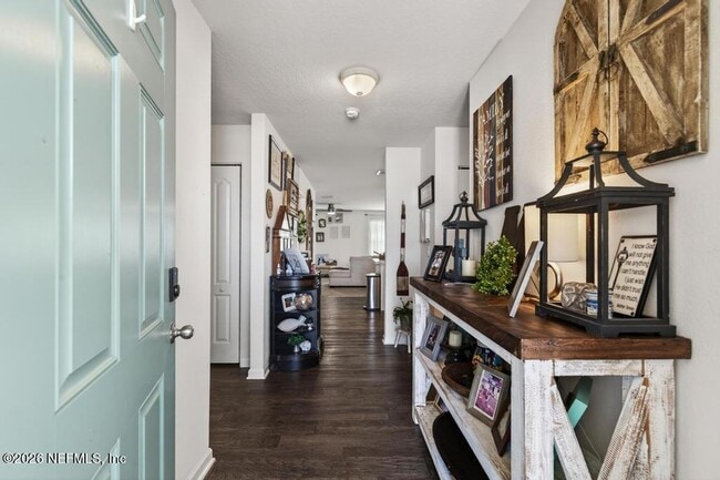 Building Photo - 152 Jarama Cir