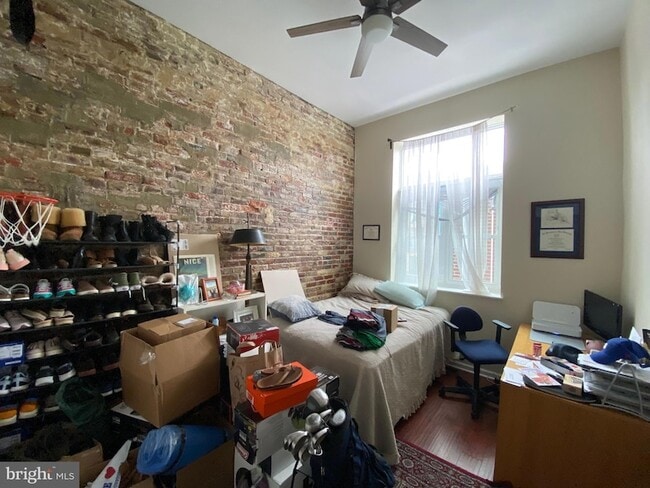 Building Photo - 443 Fairmount Ave