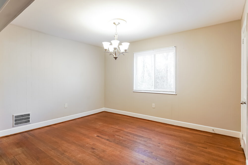 Building Photo - 612 Robin Rd