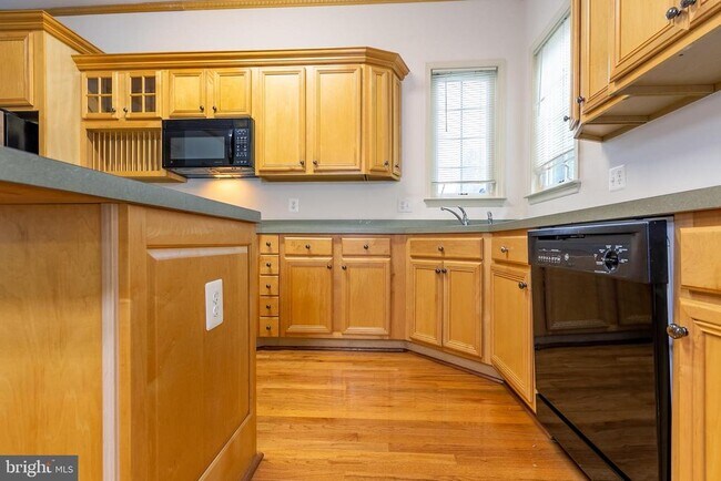 Building Photo - 21935 Windover Dr