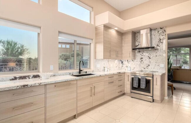 Building Photo - 11591 E Desert Willow Dr