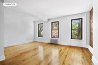 Building Photo - 52 Douglass St