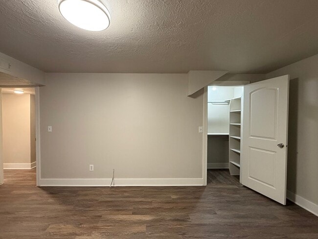 Building Photo - 250 N 360 W