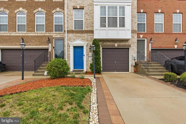 Building Photo - 5457 Spotswood Pl