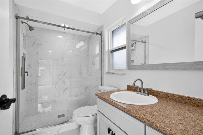 Building Photo - 6747 Deer Pond Ln