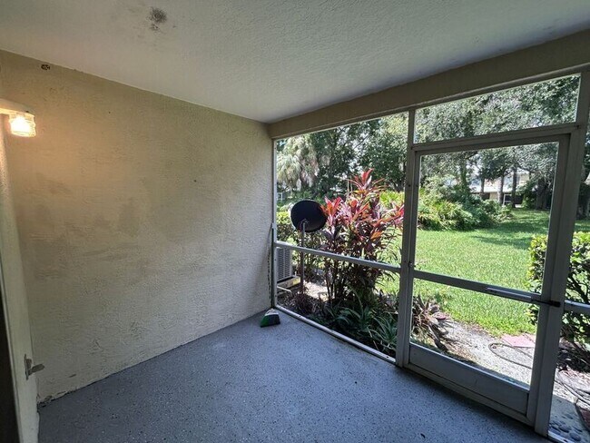 Building Photo - 12477 Berkeley Square Dr