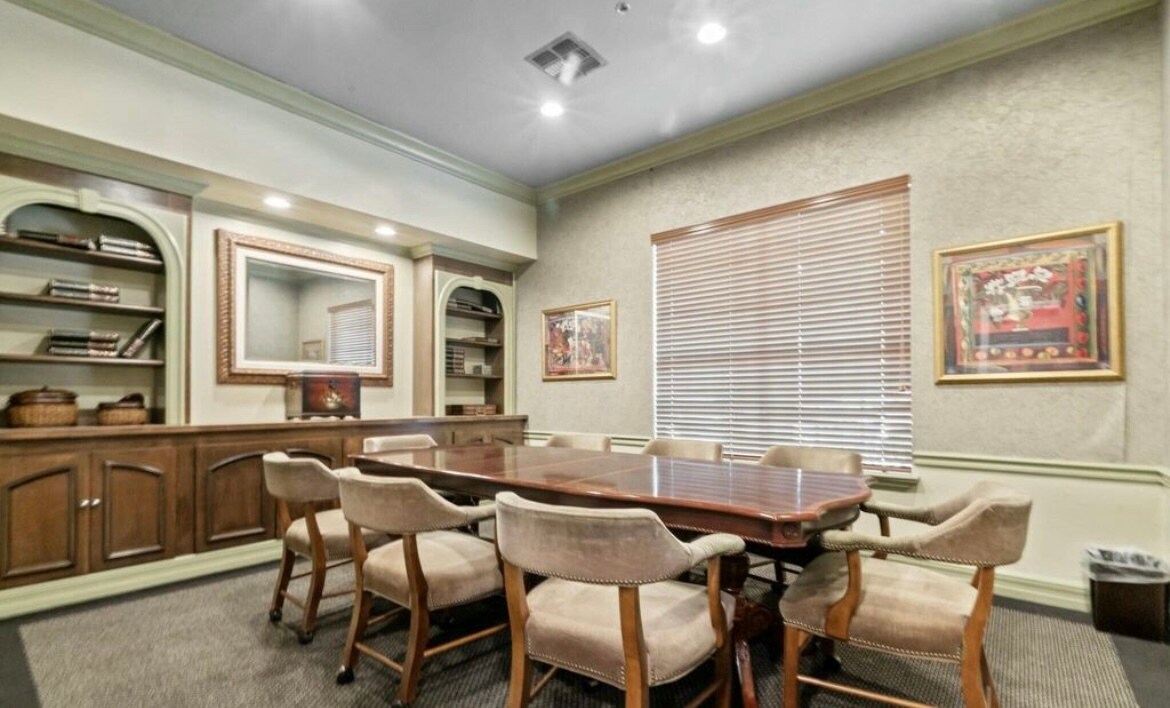 Conference room with complimentary wifi - 10961 Burnt Mill Rd