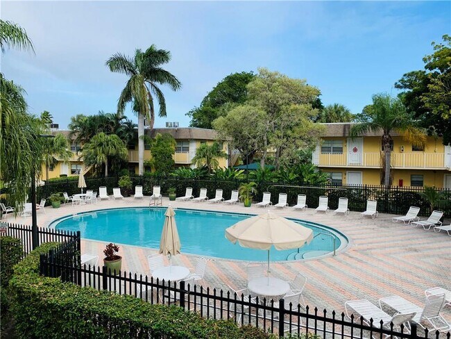 Building Photo - 5174 NE 6th Ave