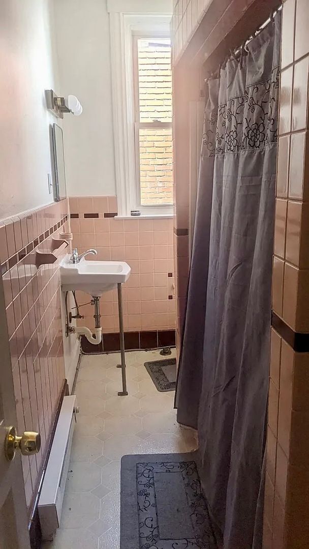 Building Photo - 2211 N 4th St