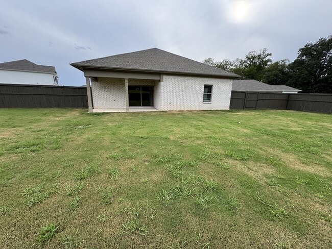 Building Photo - 229 Waylan Rdg Ln