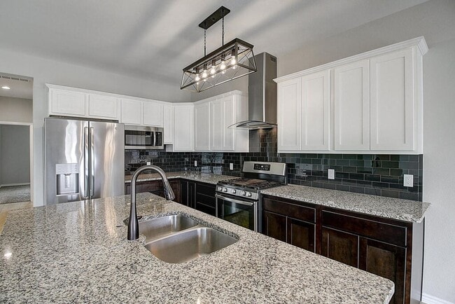 Building Photo - 3502 De Zavala St
