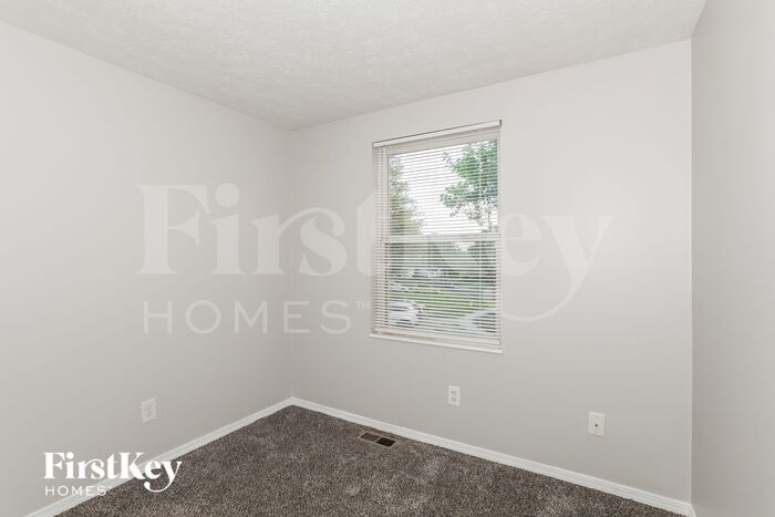 Building Photo - 10282 Chippenham Ct