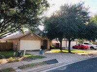 Building Photo - 1304 Water Spaniel Way