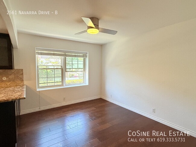 Building Photo - 2561 Navarra Dr