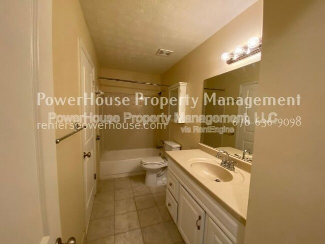 Building Photo - 10260 Piney Ridge Walk