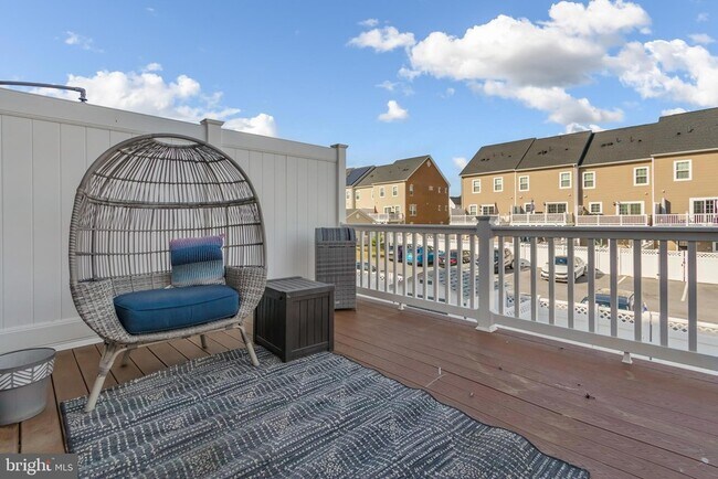 Building Photo - 11411 Tolkien Ave