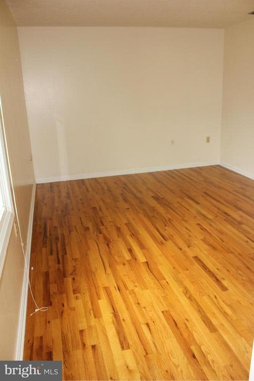 Building Photo - 209 Lakeside Dr