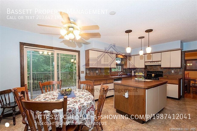 Building Photo - 28 Rock Hill Rd