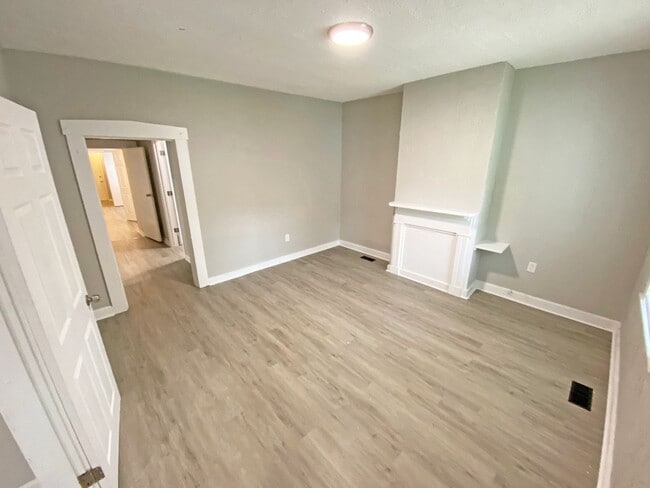 Building Photo - Home on Market