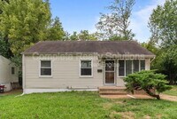 Building Photo - 270 Estridge Rd