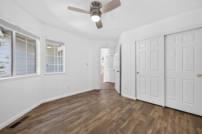 Building Photo - Single-Story Black Diamond Beauty on a Quiet Court with Private Backyard!!