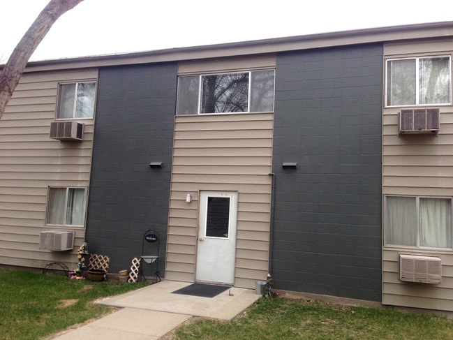 Building Photo - Prairie West Apartments