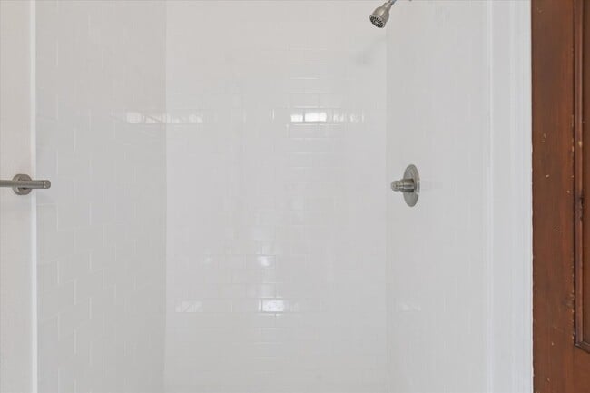 Building Photo - Fall 2026 Pre-Leasing! Freshly Renovated 1 Bed / 1 Bath in Prime Boulder Location – Steps from Pe...