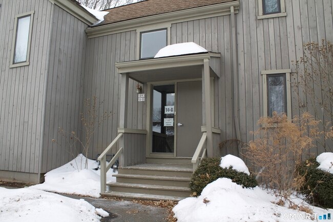 Building Photo - 14b Algonquin Ln