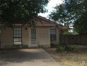 Building Photo - Beautiful home available 7/17/2025!