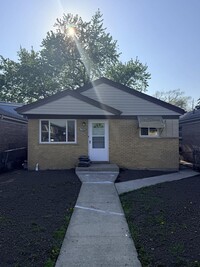 Building Photo - 7732 Lotus Ave