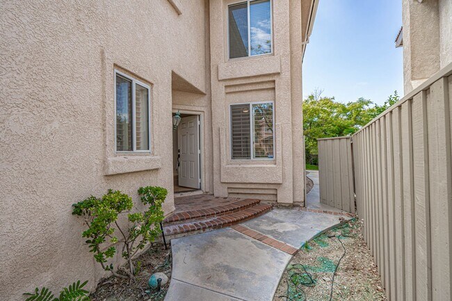 Building Photo - 18618 El Dorado Ct