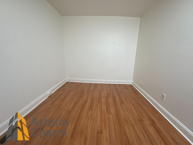 Building Photo - Rent Offers Accepted!