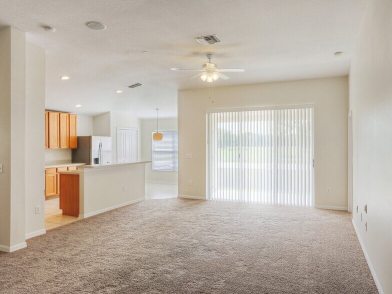Building Photo - 24622 Volterra Ct