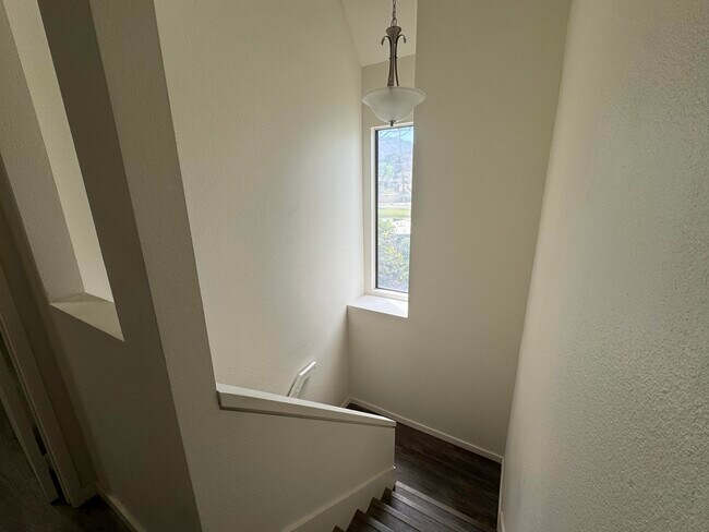 Building Photo - 48728 Desert Flower Dr