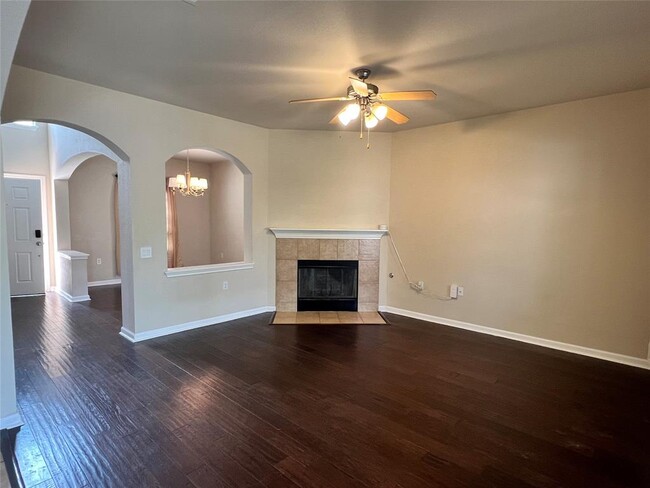 Building Photo - 10924 Reliance Creek Dr