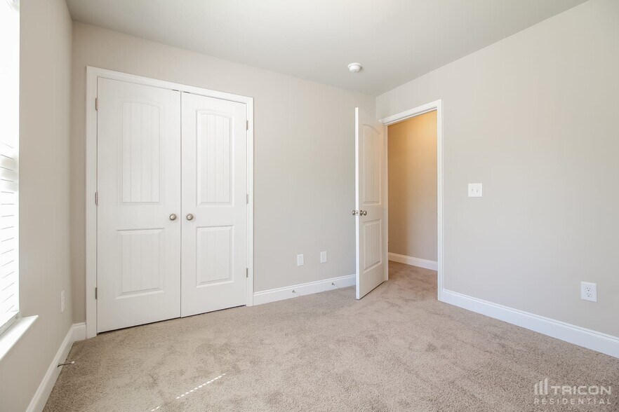 Building Photo - 109 Patagonia Rd