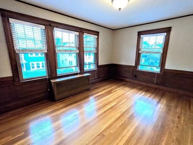 Building Photo - 22 Roseway St