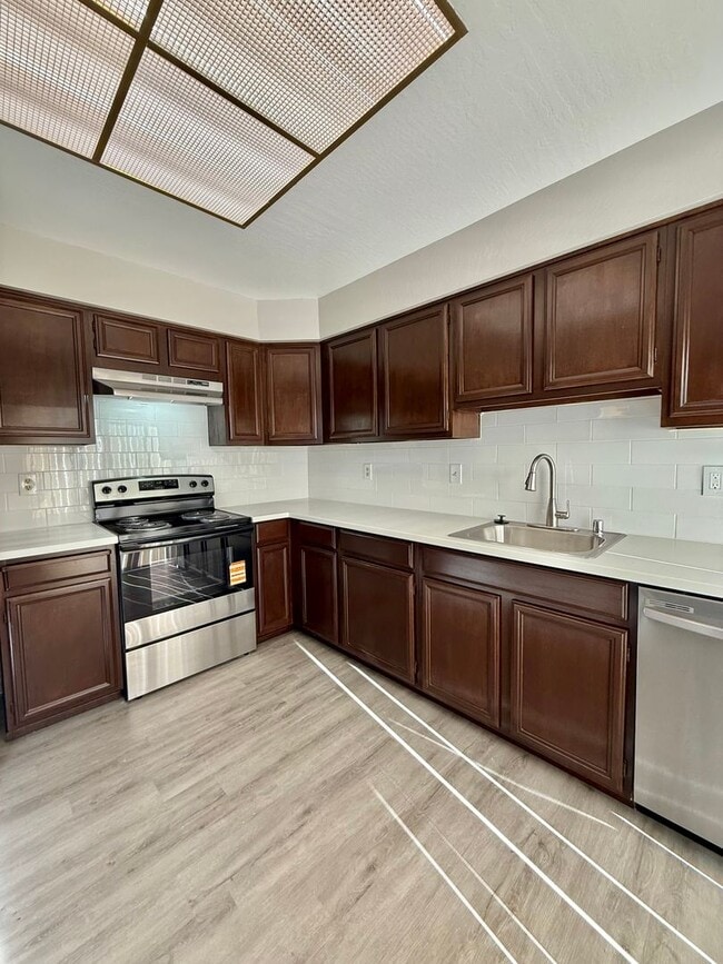 Building Photo - Charming 2 Bed / 2 Bath Single-Family Home in Willow Glen – Willowvale Estates (95126)