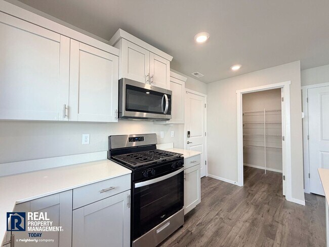 Building Photo - Brand-New 3BR Town Home Near JBLM | Bonus Loft, 2-Car Garage & Modern Finishes