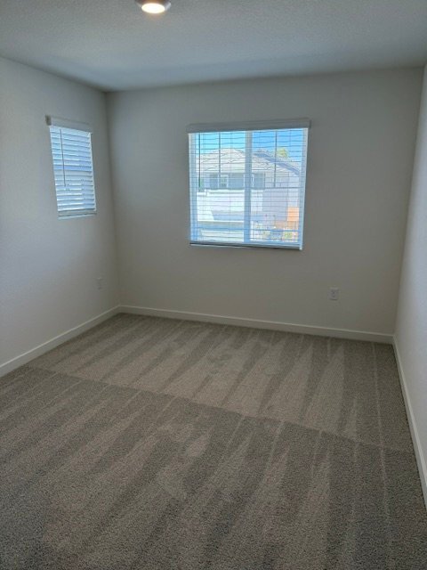 Building Photo - 2915 Porcelain St