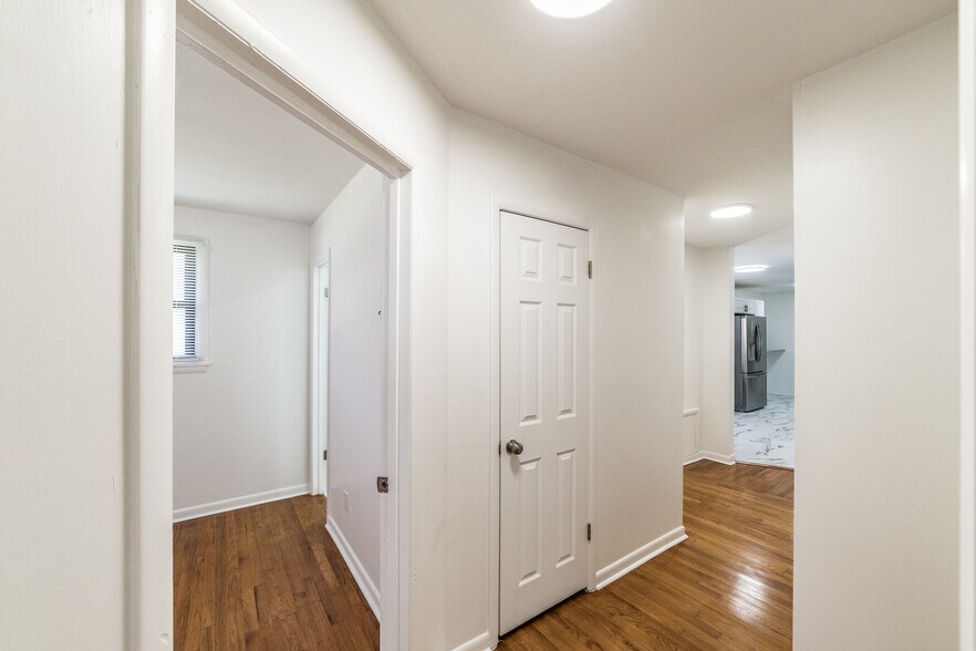 Building Photo - 2401 Stringfield Rd NW