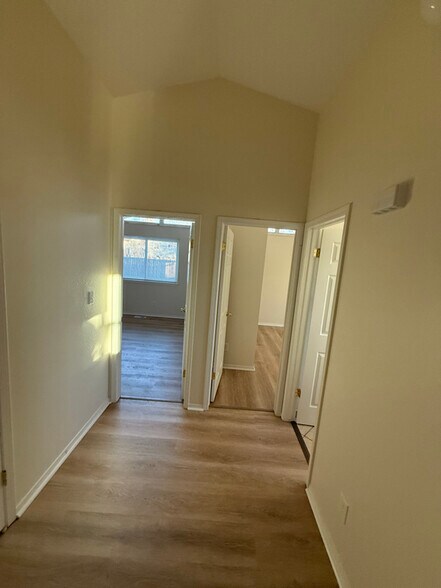 Building Photo - 5380 S Prescott St