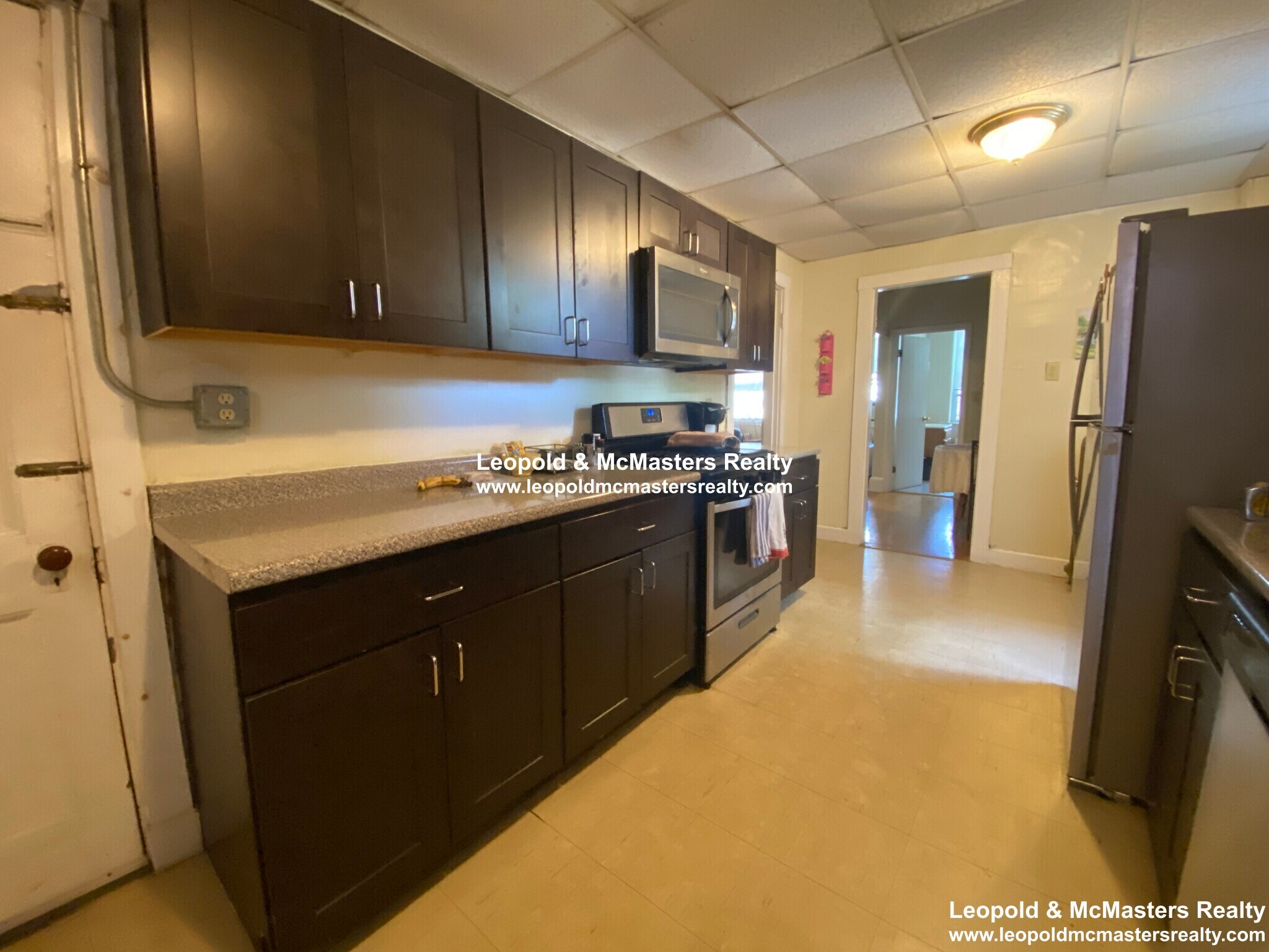 Building Photo - 139 Davis Ave