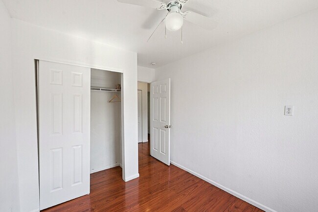 Building Photo - $2,345.95 with $1000 off the first month's rent, 3 Beds - 1 Bath, Single Family Home in Denver wi...