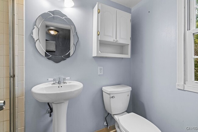 Building Photo - 3059 Hayfield Ln