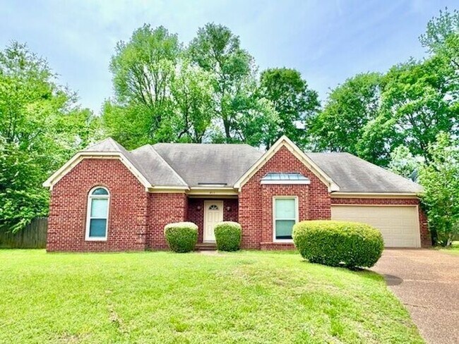 Primary Photo - Now Leasing A Spacious 3-Bedroom 2 Bath Ho...