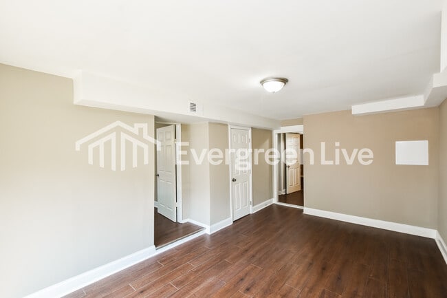 Building Photo - 4022 Sewall Dr SW